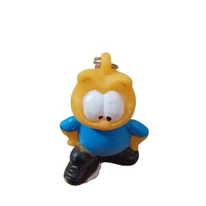 Vintage Gao Nanbei Garfield‎ Fat Cat Tiny Keychain Squishy  Soccer Outfit 1.75"